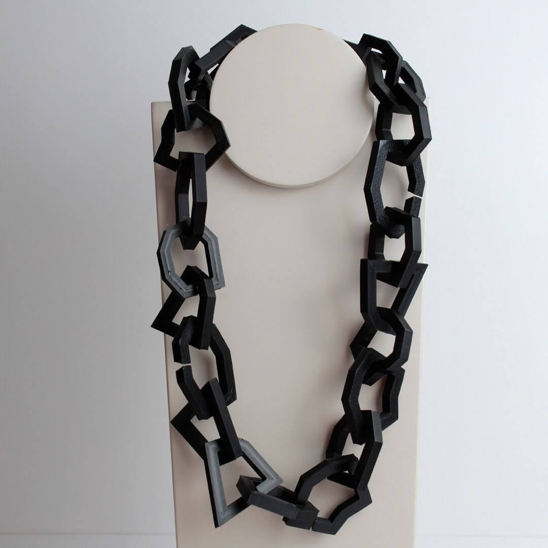 Maxi Colar Kubo Preto
