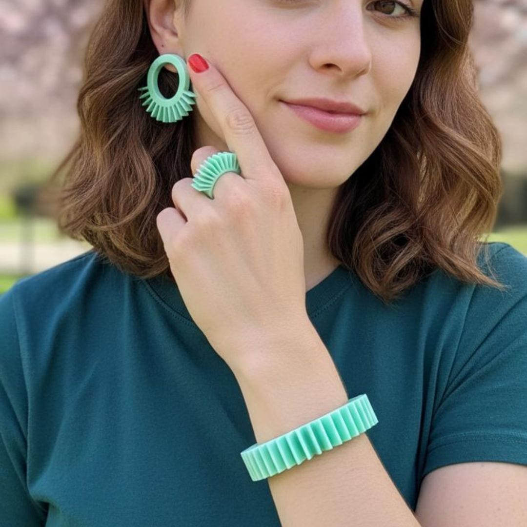 Kit Cílios - Brinco Anel e Pulseira