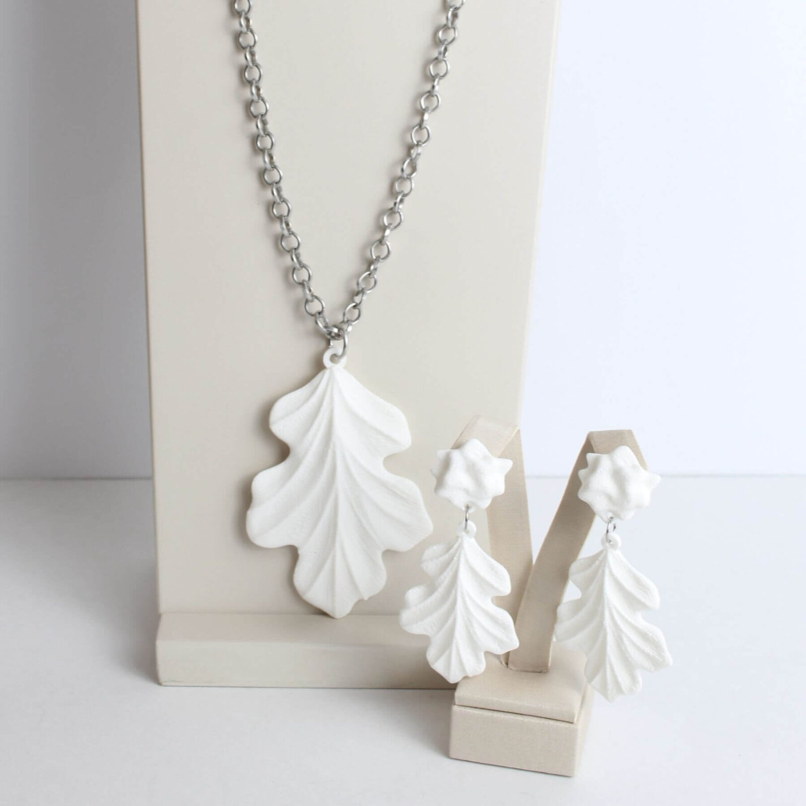 Conjunto Folhas Brancas