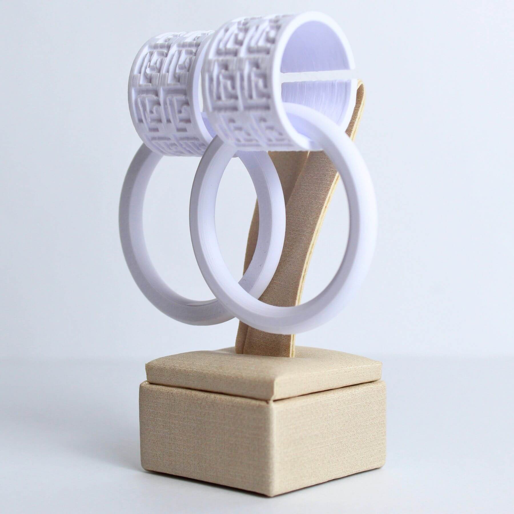 Brinco Argolas Gregas Branco