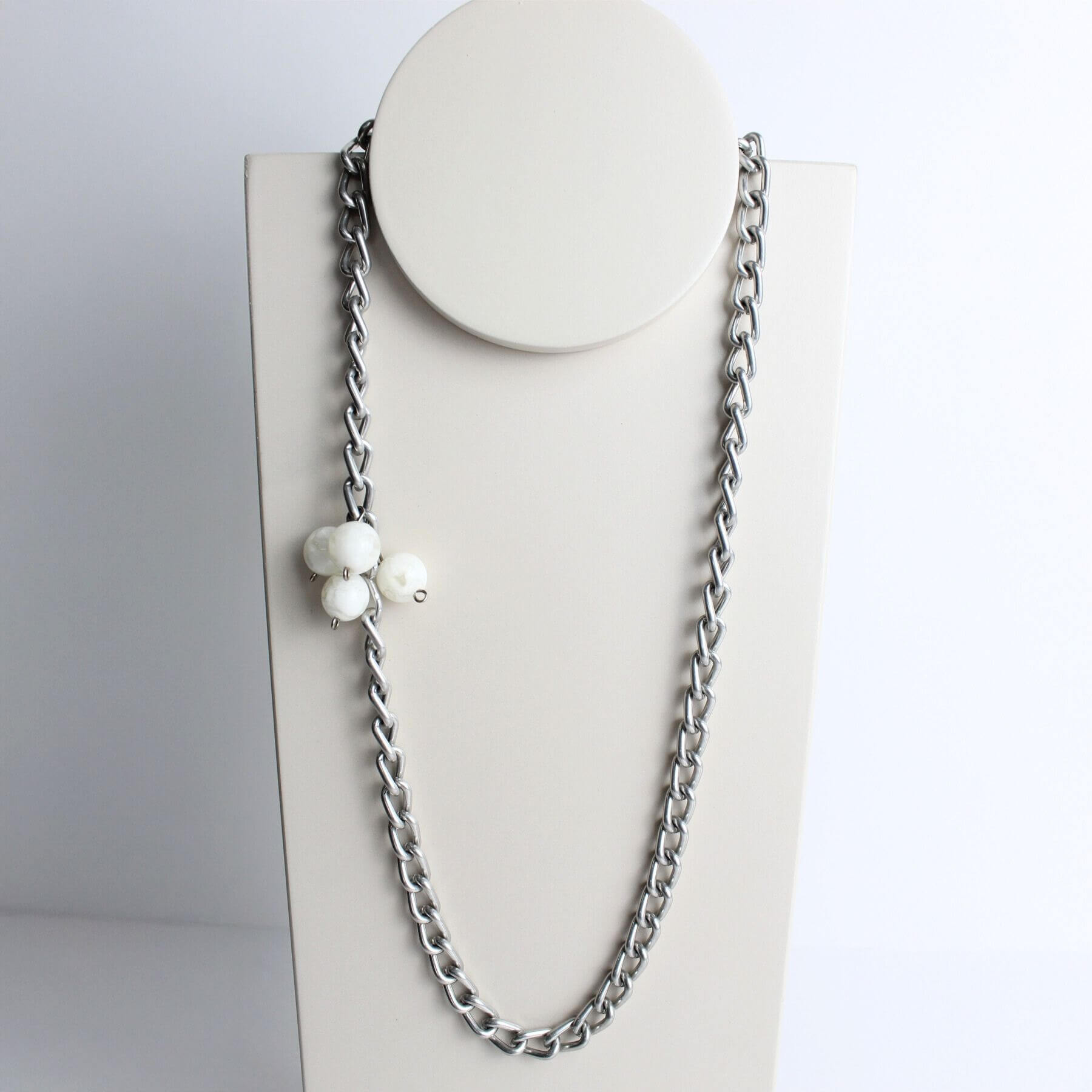 Colar Corrente de Alumínio Com Pedras Brancas