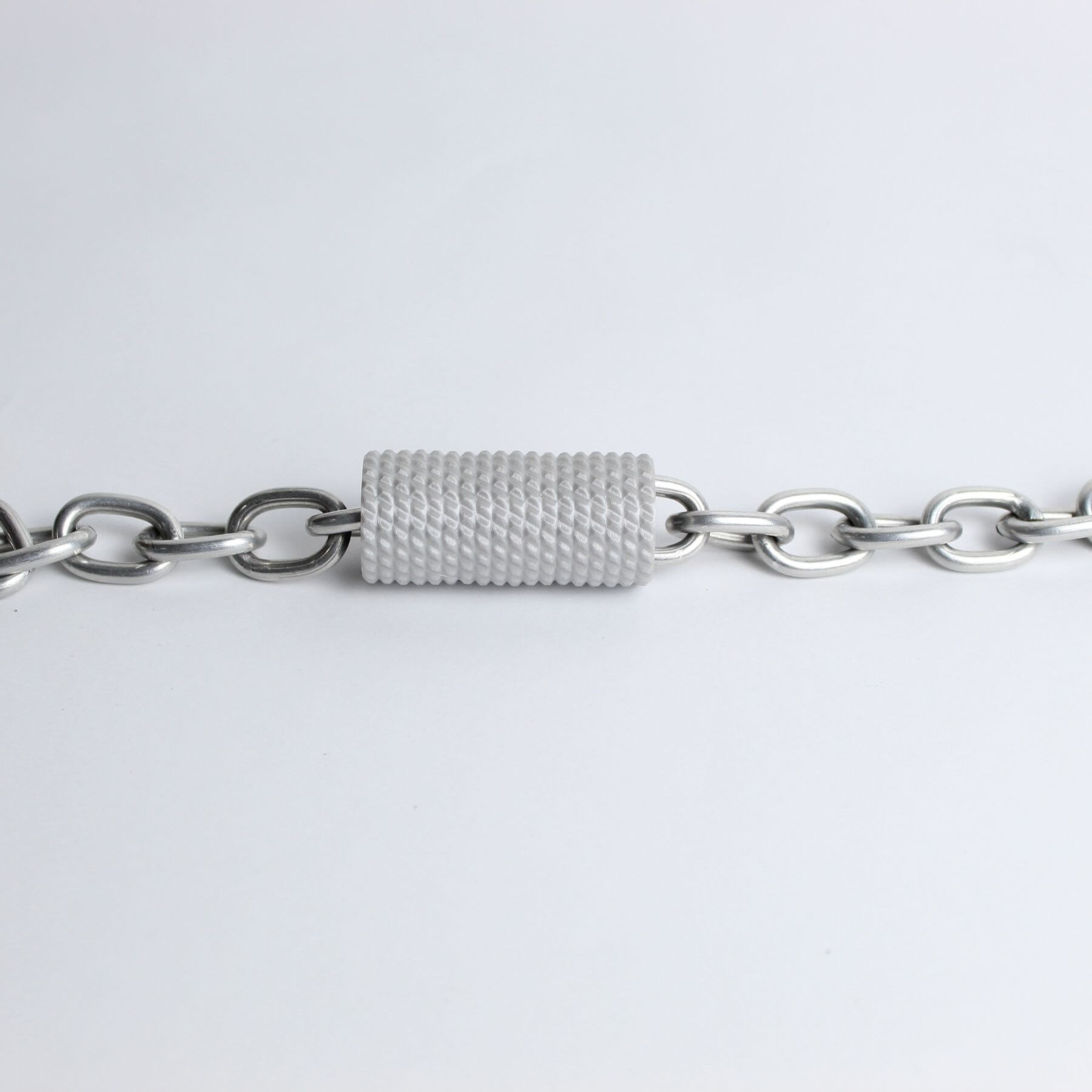 Pulseira Tubos Prateado Pontas Regulável